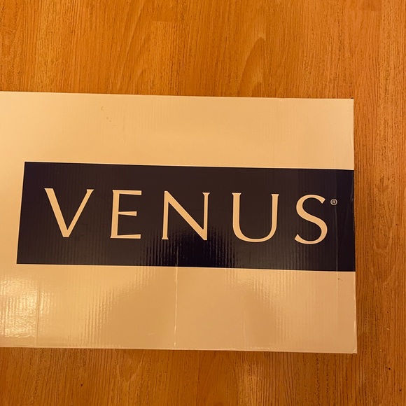 Over the knee high Cognac Vegan Boots with fur inside - Picture 5 of 5